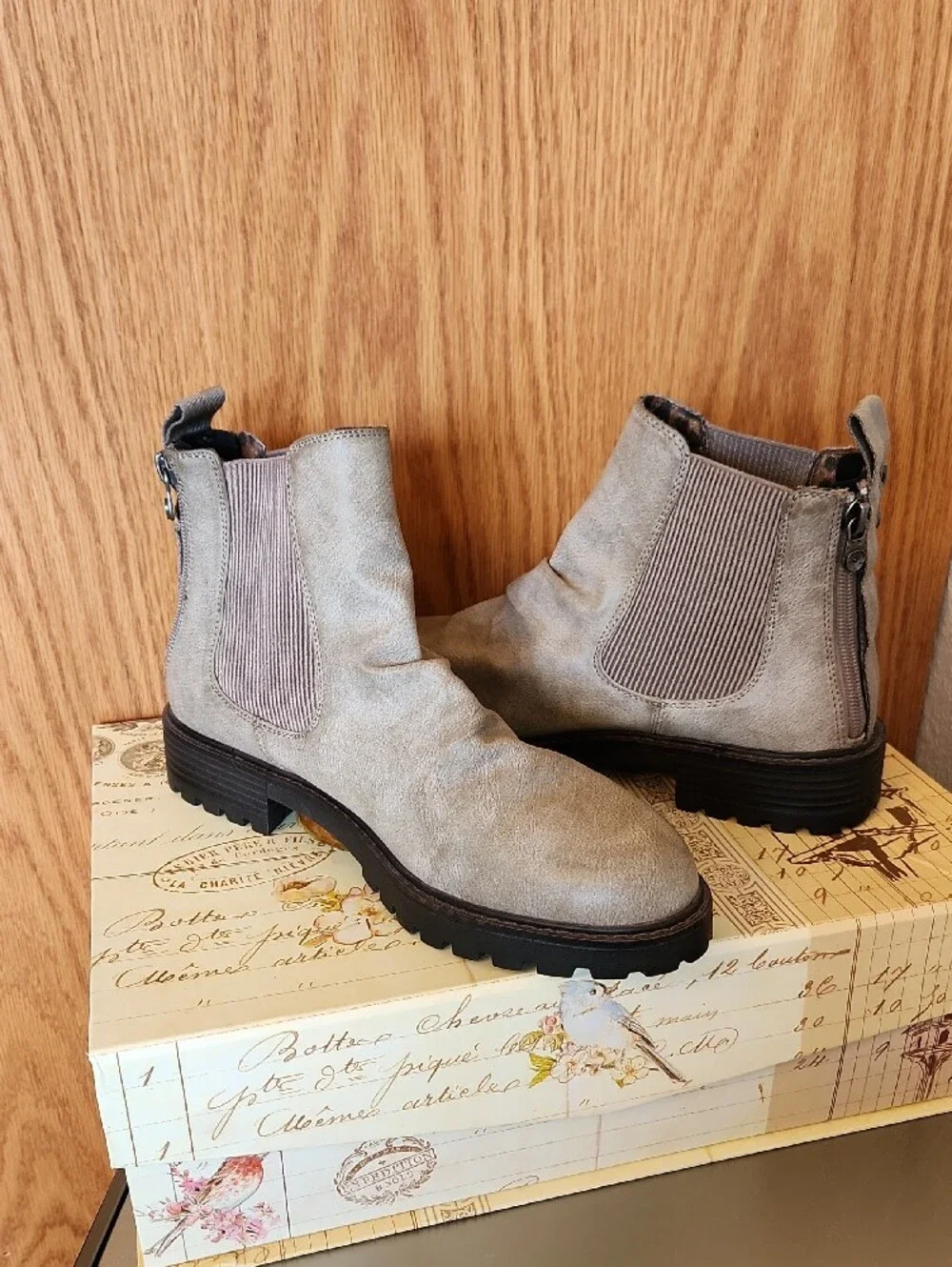 Blowfish Stone/Taupe  Chelsea Ankle Boots